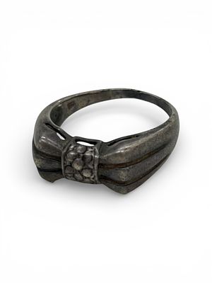 טבעת כסף סטרלינג 925 חתומה . משקל 4.1 גרם 
מידה 56