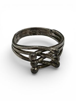 טבעת כסף סטרלינג 925 חתומה . משקל 3.8 גרם