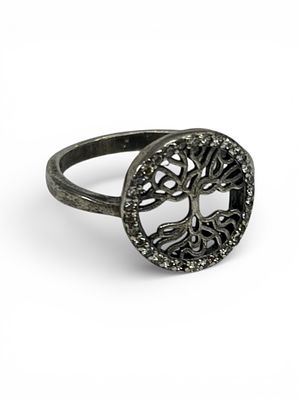 טבעת כסף סטרלינג 925 חתומה עץ החיים משובצת זרקונים . משקל 2.5 גרם 
מידה 53