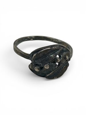 טבעת כסף סטרלינג 925 חתומה . משקל 2.07 גרם 
מידה 56