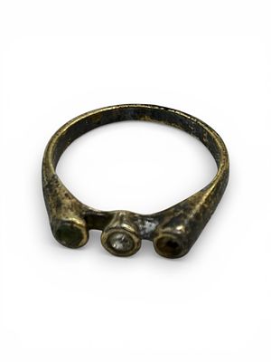 טבעת כסף סטרלינג 925 חתומה . משקל 3.3 גרם 
מידה 57