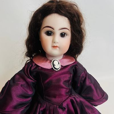 Artist Reproduction Tete Jumeau by Neva Wade Garnett in 1968, approx. 14.5 inches 