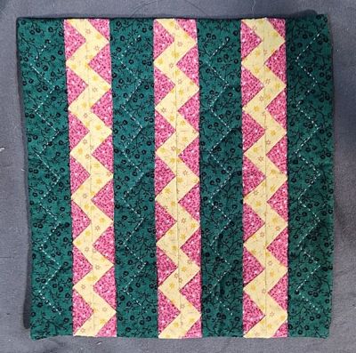 Streak of Lightning Mini Quilt from 1997 AQSG 18th Annual Seminar in Lawrence, KS. It is by 