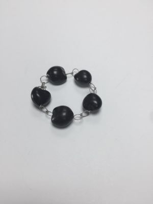 צמיד 925 סטרלינג עם חרוזים שחורים 
גודל חרוז- 2/2.5 ס"מ