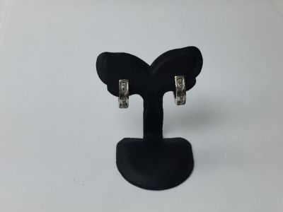 עגילים 925 סטרלינג משובצים זרקונים 
דגם BVLGARI 
6 גרם