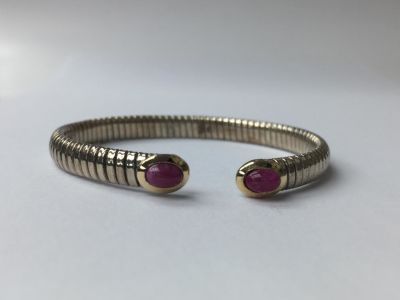 צמיד TESSITOREגרם 11.2 
925 סטרלינג כסף מצופה רודיום איטלקי משובץ 
רובי אמיתי + תושבת 