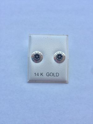 זוג עגילי זהב לבן 14K. דגם ורסצ'ה. משובץ זירקונים שחורים. 
סוגר סיליקון נצמד לאוזן. הפריט לא 
