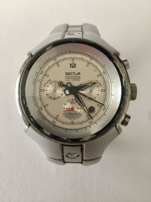 שעון SECTOR לגבר יד שנייה משומש. 
דגם RETROGRADE CHRONOGRAPH, קל מאד, עשוי מאלומיניום ופלדת 