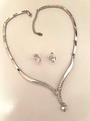 Комплект позолоченных украшений &laquo;Ellegant&raquo; Бельгия. Ювелирный сплав, кристаллы SWAROWSKI