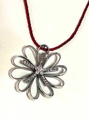 Серебряная подвеска "Ромашка" Bella Gioya Италия. Описание: стильная, красивая 3-ярусная 