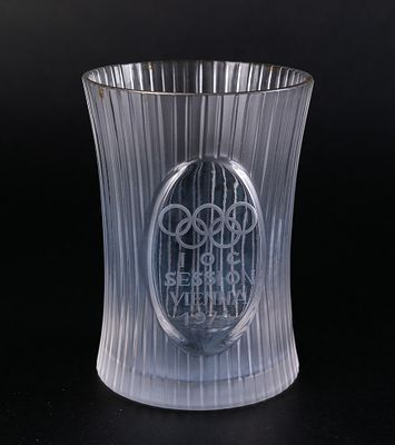 Бокал &laquo;Сессия Международного олимпийского комитета 1974 г.&raquo;. Австрия, 1974 г. 
*стекло, литье 