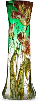 Ваза "Ирисы" Европа 19 век. *цветное стекло, цветные эмали, роспись, золочение 
Ваза 