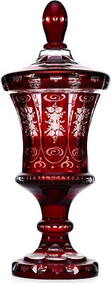 Кубок с крышкой красный Богемиия. Богемия, середина XXв. 
*двухслойное цветное стекло, гранение 