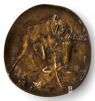 Бронзовая пепельница &laquo;Схватка лося и волка&raquo; Австрия 19 век. Берндорф, Австрия 
конец XIX — 