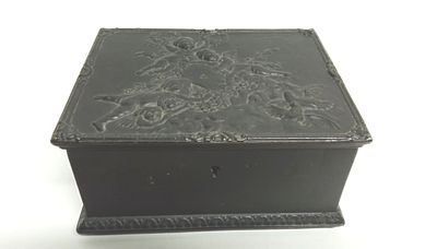 Шкатулка "АНГЕЛОЧКИ" Куса Россия 19 в. Материал: чугун 
Производитель: Кусинский чугунолитейный 