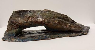 Скульптура "Поверженный Икар", керамика, скульптор Хакимов. Материал: Керамика 
Страна: Россия 