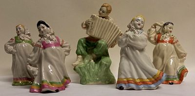 Скульптурная композиция &laquo;Гармонист и четыре танцующие девушки&raquo;, Полонский завод. Первый выпуск 