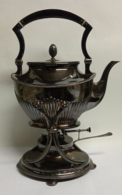 Серебряная БУЛЬОТКА Карл Беккер Германия 19 век. Материал: серебро 800 
Страна: Германия 
Время: 