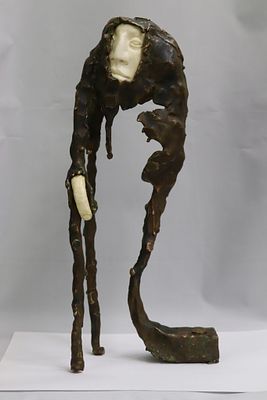 Скульптура АРТ АБСТРАКЦИЯ Бронза Кость. Бронза Кость 
Высота 35 см 
Отличное.