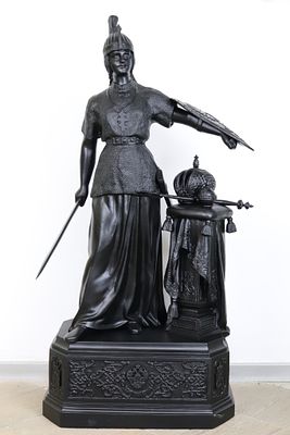 Скульптура РОССИЯ Большая . Чугун 
Касли 1998 г 
Высота 95 см