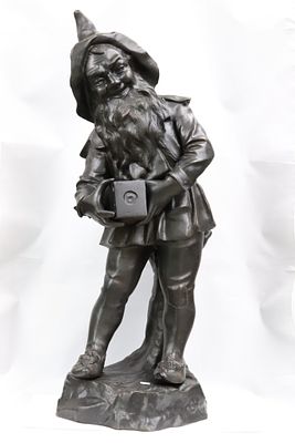 Скульптура ГНОМ С ФОТОАППАРАТОМ Касли Зав. Чугун Касли Зав 
Высота 55 см