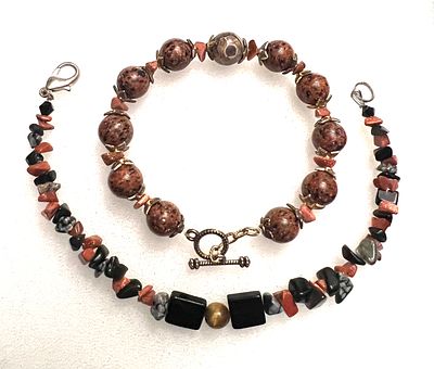 Эксклюзивный парный браслет из натуральных камней и 3-глазой тибетской Дзи. Материалы: 