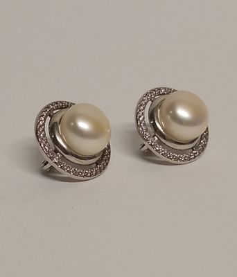 Серьги Жемчуг в серебре. Серебро 925 
Жемчуг 
Диаметр 2 см