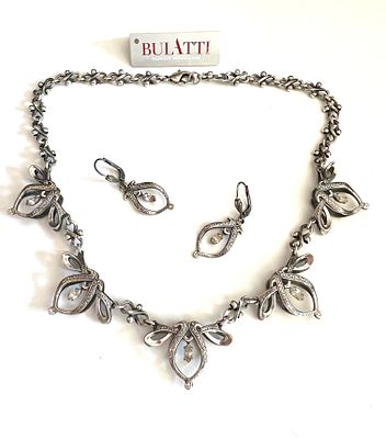 Эксклюзивный винтажный комплект Bulatti . Материалы: металл, серебрение. 
Размеры: обхват 40 см 