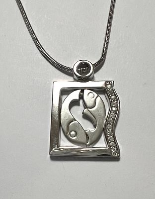 Эксклюзивная позолоченная подвеска &laquo;Рыбы&raquo;. Австрия. Материалы: металл, кристаллы Swarovski 