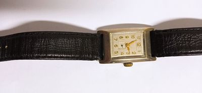 Часы наградные Л. Берия строителю Челябинск-40 СССР 1952
. Часы наручные мужские механические 