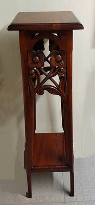 Стойка поставец Россия резной арт 18777. Материал: Дерево 
Страна: Россия 
Состояние: Отличное 