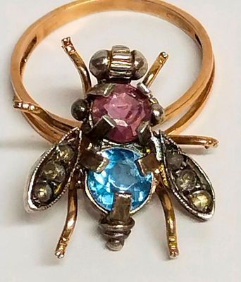 Кольцо Муха золото сапфир бриллианты Россия. Размер 17,5 - 18,0 
Имеется экспертное заключение 