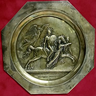 Серебряный медальон "Первый шаг Александра за пределы России 1813 года". Данный медальон 