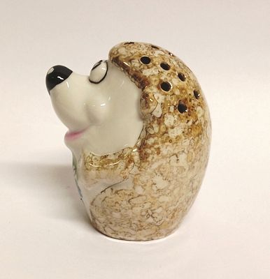 Игольница Ежик Сысерть. Материал: Фарфор 
Страна: Россия 
Время: не задано 
Год: 2008 
