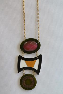 Подвеска Магия Лилит Франция 1960-е. Страна: Франция 
Состояние: Отличное 
*Общая длина с 