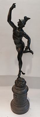 Скульптура МЕРКУРИЙ Касли. Чугун 
Размеры: 86 см 
Состояние Отличное