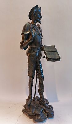 Скульптура Дон Кихот большой Касли СССР 1989 г. Чугун 
СССР 
Размеры: 72 х 22 см 
Состояние 