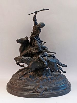 Скульптурная композиция ДЖИГИТОВКА большая Куса СССР 1973. Чугун 
СССР 
Размеры: 50 х 43 х 30 см 