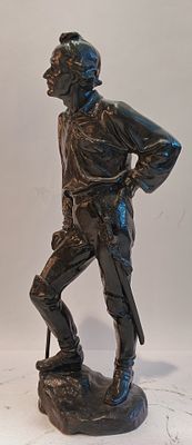 Скульптура СУВОРОВ Касли СССР. Чугун 
СССР 
Размеры: 40 см 
Состояние смотрим фото.