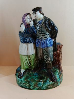 Скульптурная композиция карандашница Свидание Завод М.С. Кузнецова. Россия. 1870-1889-е годы. 