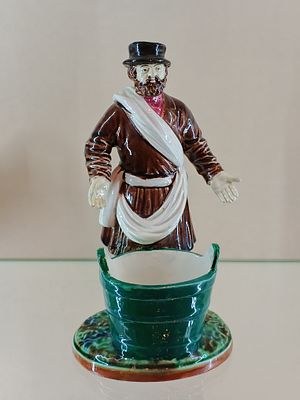 МУЖИК с БАДЬЁЙ М.С. Кузнецов Россия 19 век. Россия 19 в 
Размеры 20 х 11 см 
Состояние Отличное