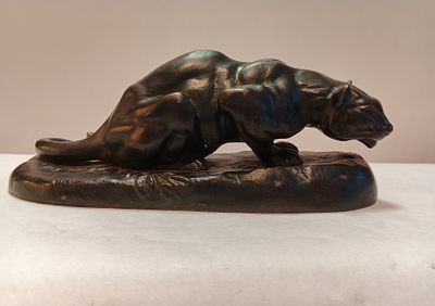 Скульптура ПАНТЕРА КРАДУЩАЯСЯ 1900 гг Кас.З Урал Чиркпн. Россия 
Чугун 
КасЗ Урал 1900 гг 