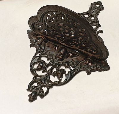 Афурная ПОЛОЧКА новая. Россия 
Чугун 
Размеры: 23 х 16 см 
Состояние Отличное 
смотрим 