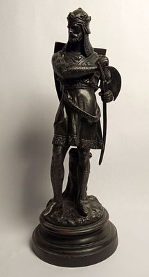 Скульптура Рыцарь с секирой Касли. Чугун 
Клеймо Кас.з 
Размер 37 см 
Состояние: Очень хорошее