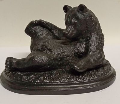 Статуэтка Мишка валяющийся Касли. Состояние: Отличное 
Длинна: 19 сантиметров 
Ширина: 12 