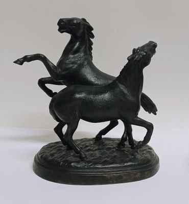 Скульптурная кщмпозиция "Кони на лугу" СCСP, Кaсли