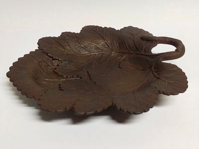 Визитница Лист Касли Россия 1893. Год: 1893 
Состояние: Отличное 
Длинна: 25 сантиметров 