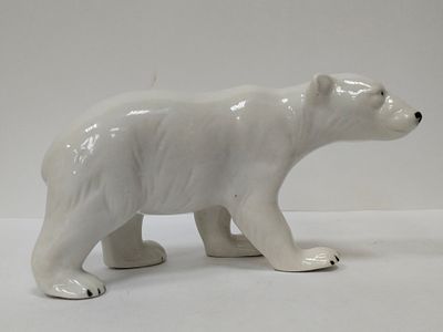 Статуэтка Белый медведь Европа
. Материал: Фарфор 
Страна: Германия 
Состояние: Отличное 