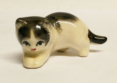 Статуэтка Кошечка фарфор Европа. Материал: Бисквитный фарфор 
Страна: Европа 
Состояние: 