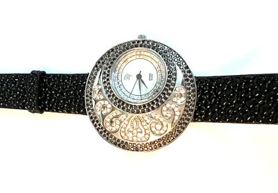 Эксклюзивные женские часы с бриллиантами Da Vinci. Страна: Швейцария 
Состояние: Отличное 